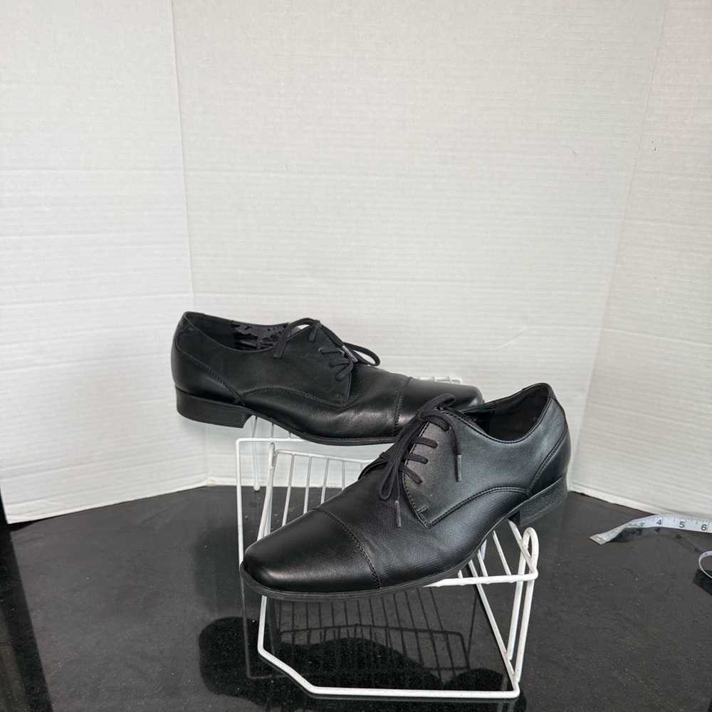 Calvin Klein Bram Black Textured Leather Cap Toe Oxfords Size 10